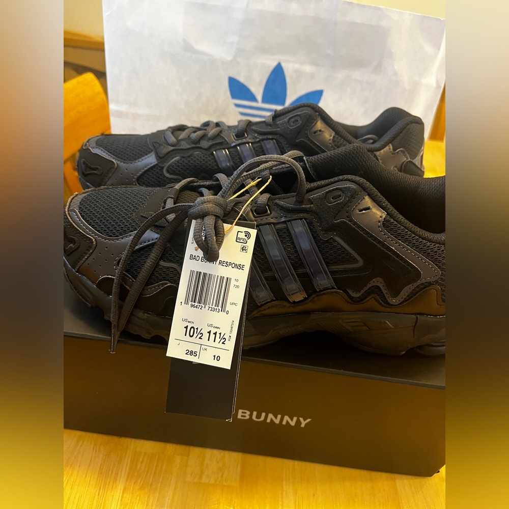 Adidas x Bad Bunny Response CL 'Triple Black' ID0805 Men's Shoes Size 10.5 BRNEW